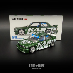 Mini GT Kaido House Bmw M3 (E30) Kaido Works V2 1989 Escala 1/64 KHMG242