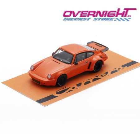 Spark Porsche 911 3.0 RSR 1974 Naranja y negro Escala 1/64 64SP007-D