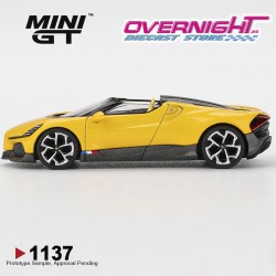 Mini GT Bugatti W16 Mistral Yellow 2023 Escala 1/64 MGT01137-L