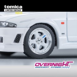 Tomica Limited Vintage NEO Nismo 400R White Escala 1/64 LV-N305d