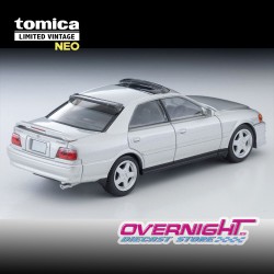 Tomicarama vintage 13a Daikoku Parking Area Mat B con Toyota Chaser 2.5 Tourer V Escala 1/64 TLV-Vintage13a