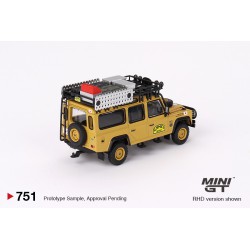 Land Rover Defender 110 Amazon Team Japan Camel Trophy Mini GT 751 Escala 1/64