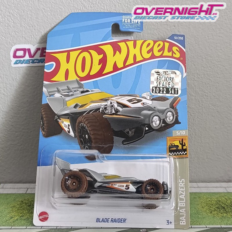 Hot Wheels Blade Raider - tarjeta larga – Factory Sealed 2022 HCW38-M9C0C