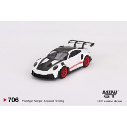 Mini GT Porsche 911 (992) GTS RS Weissach Package blanco – Escala 1/64 MGT00706-L