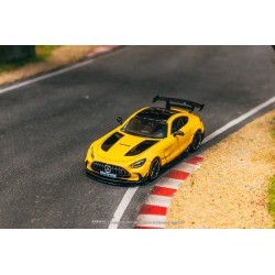 Tarmac Works Mercedes-Benz AMG GT Black Series amarillo - Escala 1/64 - TC-T64G-042-SHMEE