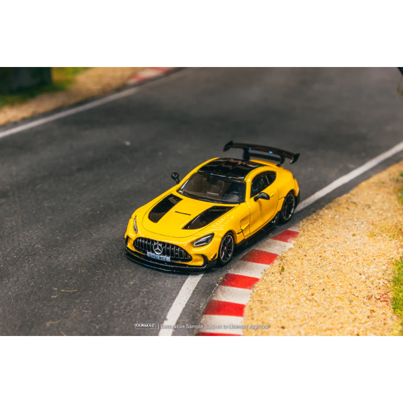 Tarmac Works Mercedes-Benz AMG GT Black Series amarillo - Escala 1/64 - TC-T64G-042-SHMEE