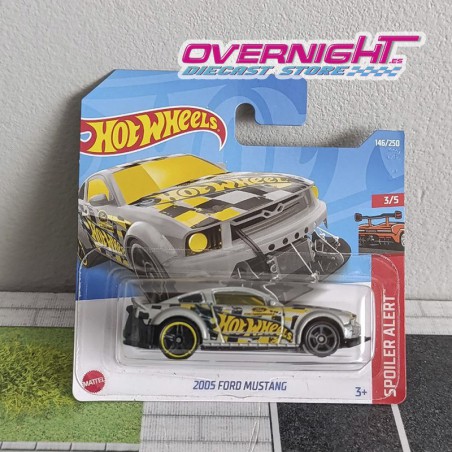 Hot Wheels 2005 Ford Mustang HCV12-M521