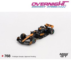 Mini GT 2023 Mclaren Mcl60 n81 Oscar Piastri 3rd Place Japanese Gp - Escala 1/64 MGT00768lhd