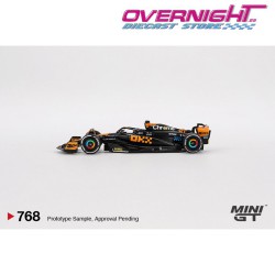 Mini GT 2023 Mclaren Mcl60 n81 Oscar Piastri 3rd Place Japanese Gp - Escala 1/64 MGT00768lhd