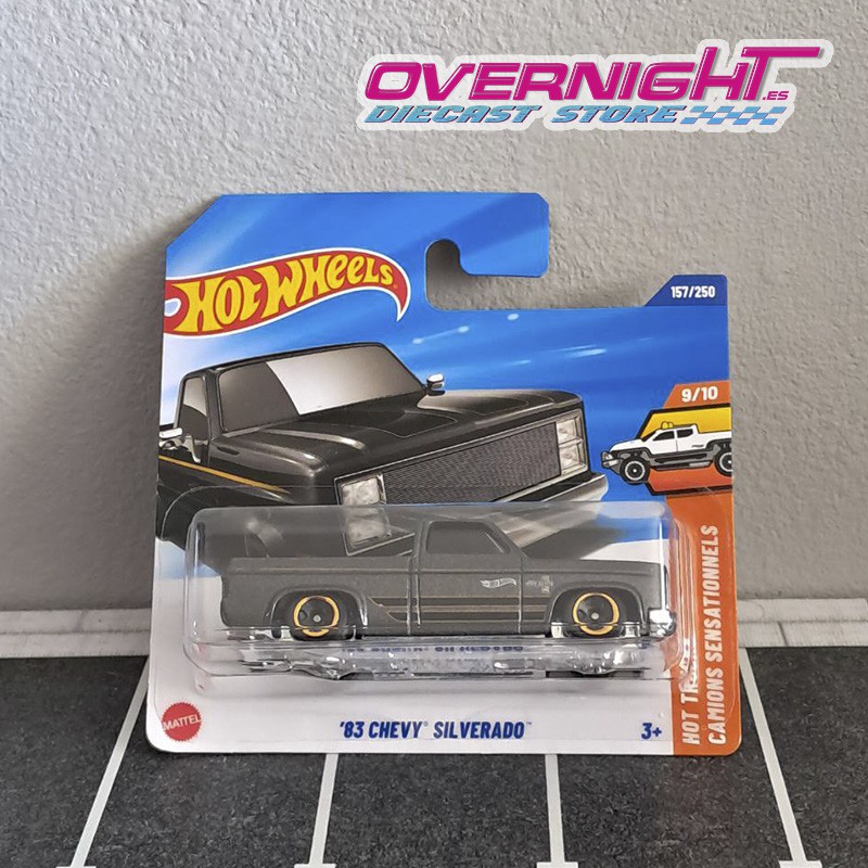 Hot Wheels 83 Chevy Silverado Hot Trucks JMT29-N521