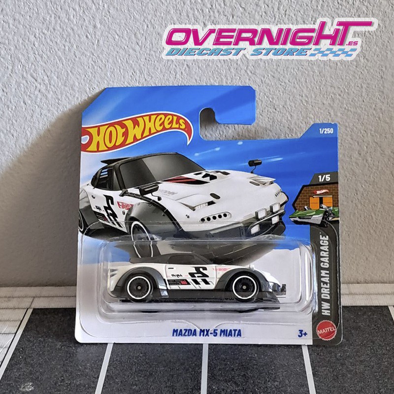 Hot Wheels Mazda MX-5 Miata HW Dream Garage JJJ02-N521