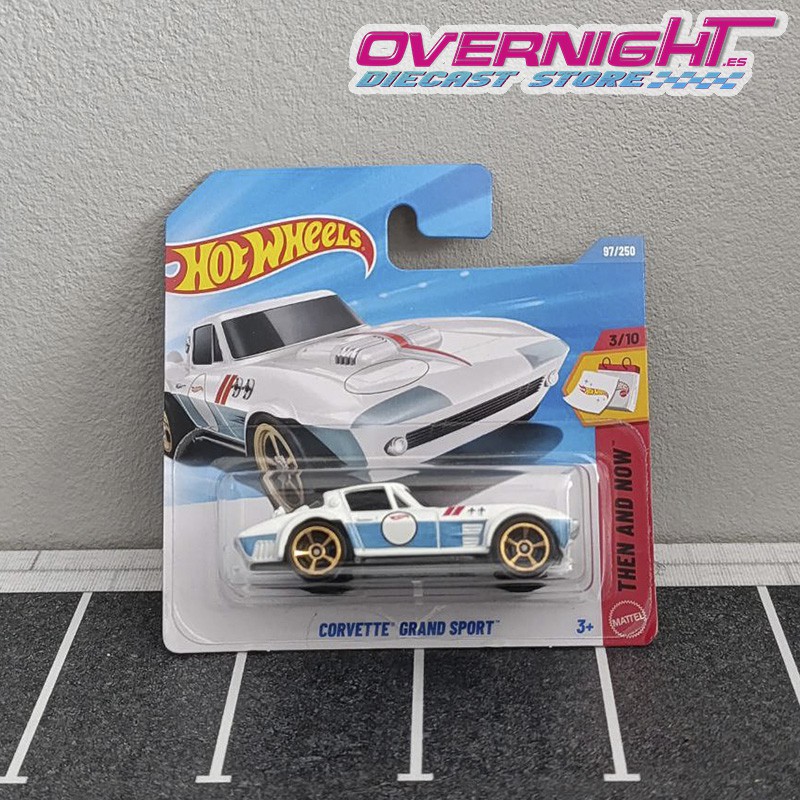 Hot Wheels Corvette Grand Sport Then and Now JJJ58-N521