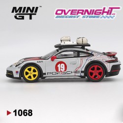 Mini GT Porsche 911 (992) Uncle Rally - Escala 1/64 MGT01068L