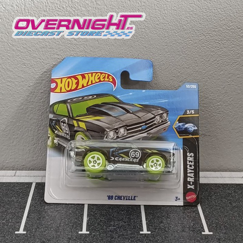 Hot Wheels 69 Chevelle X Raycers JJJ23-N521