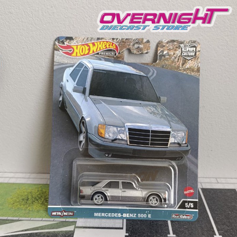 Hot Wheels premium Mercedes-Benz 500 E - Canyon Warriors