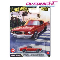 Hot Wheels Premium Boulevard 67 Custom Mustang - Escala 1/64 JHW40