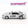 Inno64 Nissan Skyline Gt-R R33 DPLS x Inno64 Blanco y Negro TMCS 2025 Event Edition Escala 1/64 IN64-DPLS-R33-TMCS25