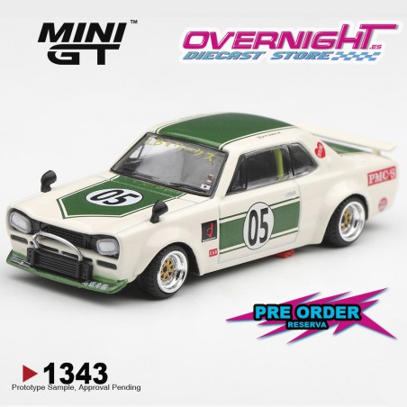 - PREORDER - Mini GT Nissan Skyline GT-R (KPGC10) LB-Works Hakosuka White-Green 1971 - Escala 1/64 - MGT01343-R